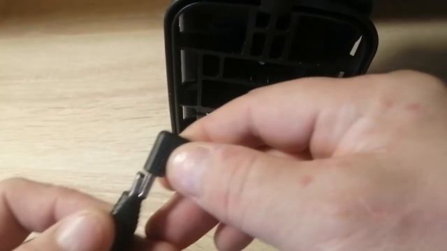 Штекер слабо держится в гнезде и выпадает. Решение. смотреть онлайн