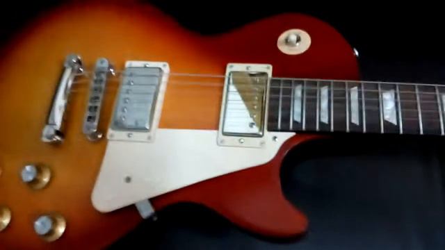 2017 Gibson Les Paul Tribute Plus Faded Cherry Sunburst смотреть онлайн