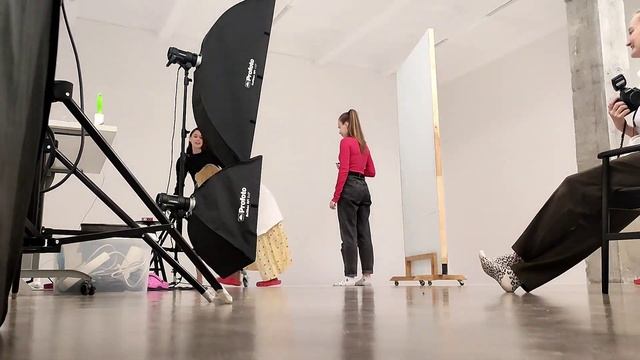 Каталожная фотосъемка. Схема света и ее разбор. Процесс съёмки изнутри. смотреть онлайн