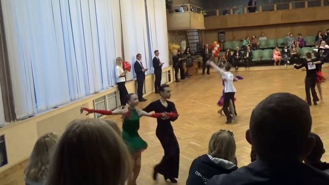 Соревнования 17.05.2015 Юниоры-1 С кл. 1/2 фин Самба смотреть онлайн