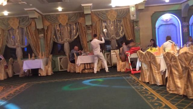 Скрипач виртуоз Борис в ресторане Сказка Востока 1001 ночь смотреть онлайн