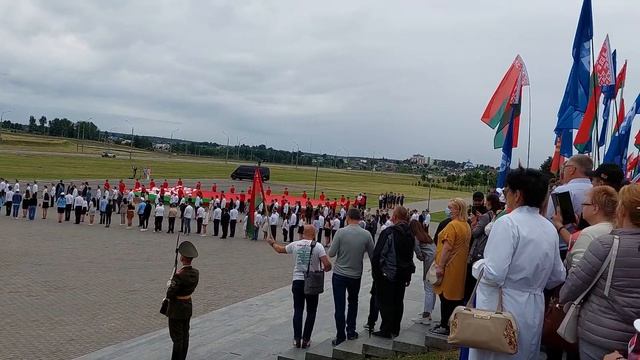 Приезд Лукашенко на Курган Славы. День Независимости Республики Беларусь. смотреть онлайн