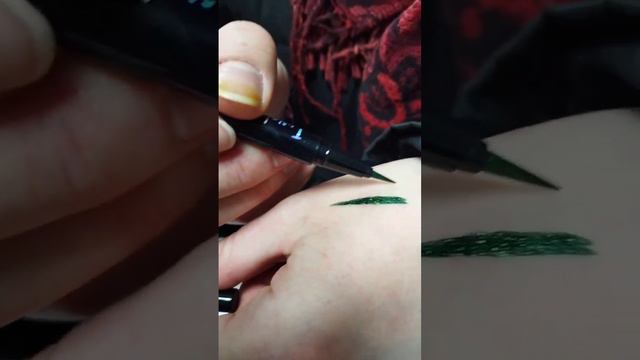 #Подводка для глаз с металлическим сиянием от Фаберлик смотреть онлайн