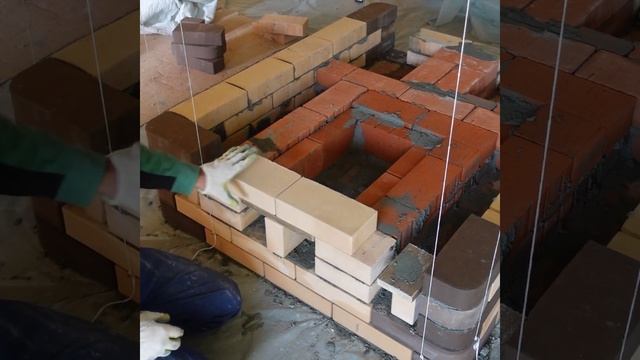 Кладка кирпичной печи, практический урок. 4 ряд.