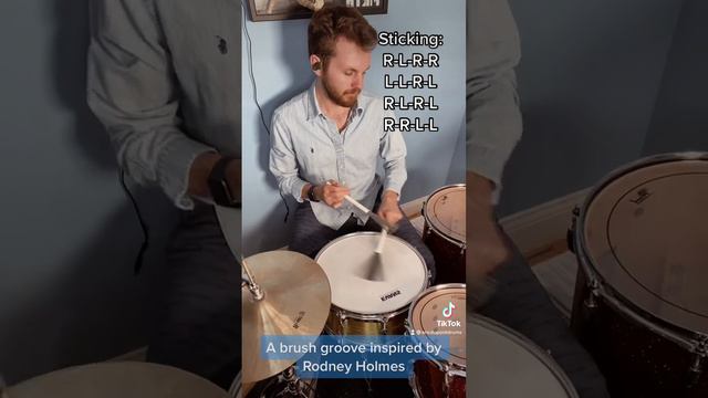 A Rodney Holmes Inspired Rhythm for Brushes смотреть онлайн