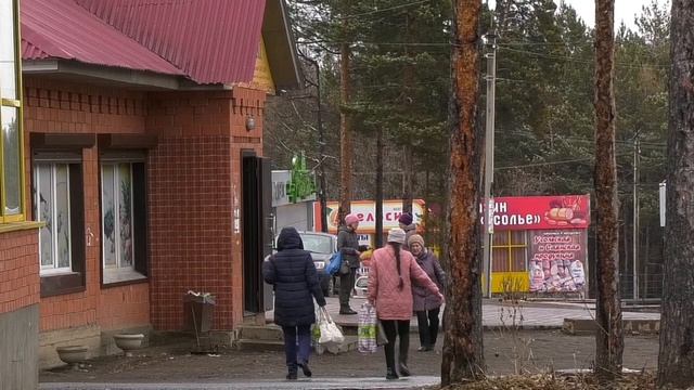 12.04.21 Автобусная остановка в микрорайоне Угольщиков смотреть онлайн