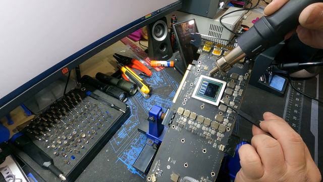 I Killed 2 Of My Vega 56's - How To Safely Re-paste Vega GPU's смотреть онлайн