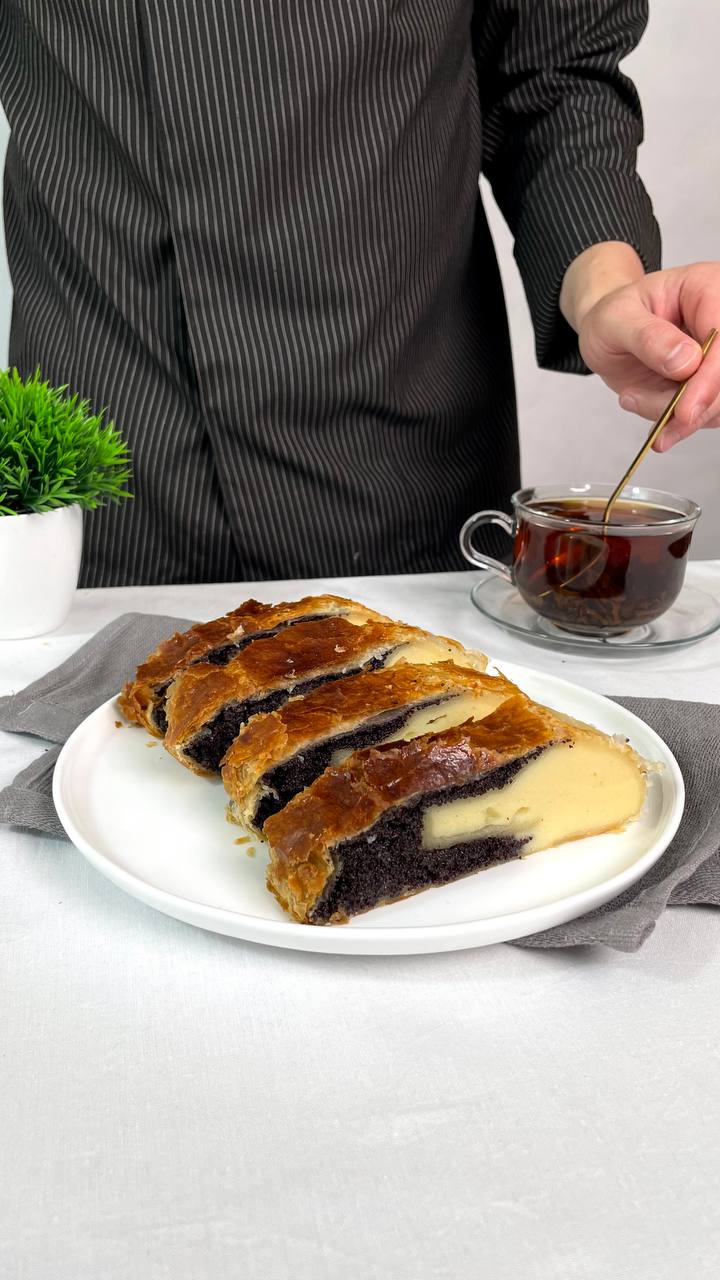 Рулет с творожно-маковой начинкой