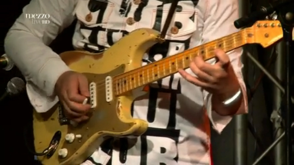 Nguyen Le with Dhafer Youssef - Black Dog (Led Zeppelin) =HD= смотреть онлайн