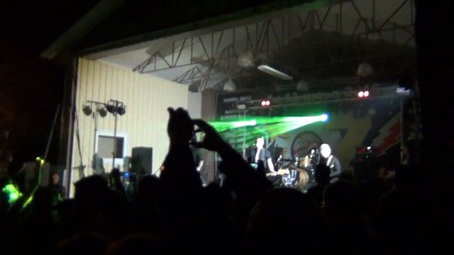 Тараканы! - Бог и полиция (Circle Pit) @ Oz-Rock Орехово-Зуево 11.06.2016 смотреть онлайн