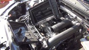 Замена воздушного фильтра на Skoda Octavia A7 1.2 TSI