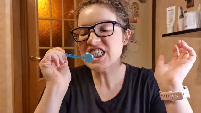 Обзор зубных нитей Oral-B