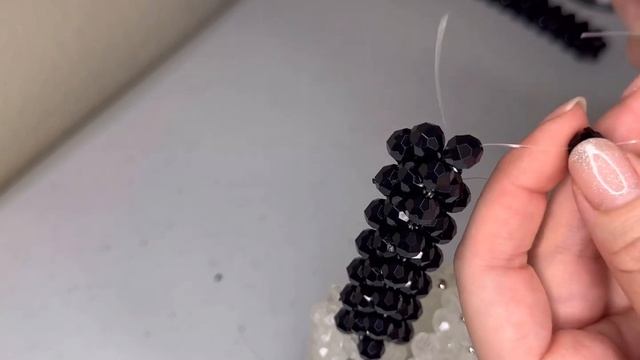 Как прикрепить ручку к сумочке из бусин, как сделать дугообразную ручку для сумочки, мк по плетению смотреть онлайн