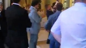 Медведев танцует на встрече выпускников