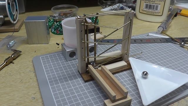 New ball lifter (prototype) смотреть онлайн