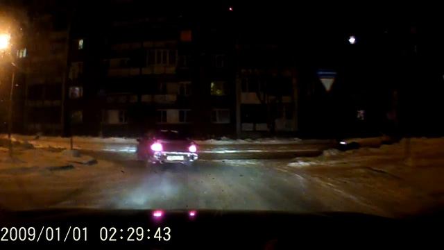 Пашик боком по городу ч3.AVI