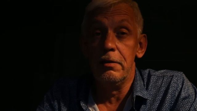 "Наизусть": Александр Басов читает свои стихи - "Свинопас" смотреть онлайн