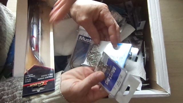 Посылка от подписчика из Канады.Крючки воблеры и т.д. смотреть онлайн