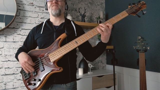 It Had Better Be Tonight (Fa Subito) - Michael Bublé - Bass Cover - Nathan East смотреть онлайн