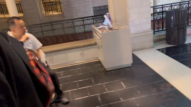 #ЛасВегас | День 2 | Paris Hotel | Бар minus5 | Фонтаны Bellagio | Душевные разговоры смотреть онлайн