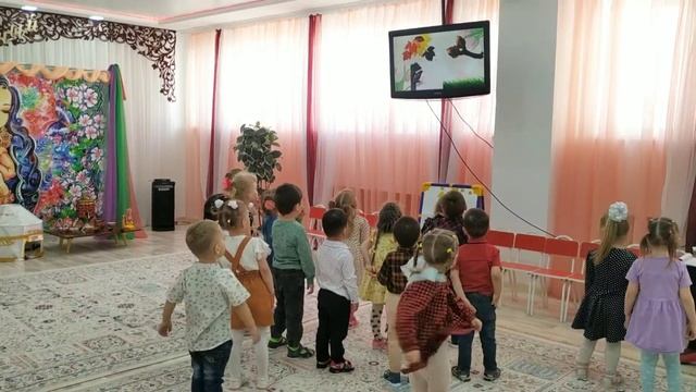 Интерактивная дидактическая игра для дошкольников "Четвёртый лишний". Согрина Е.В. смотреть онлайн