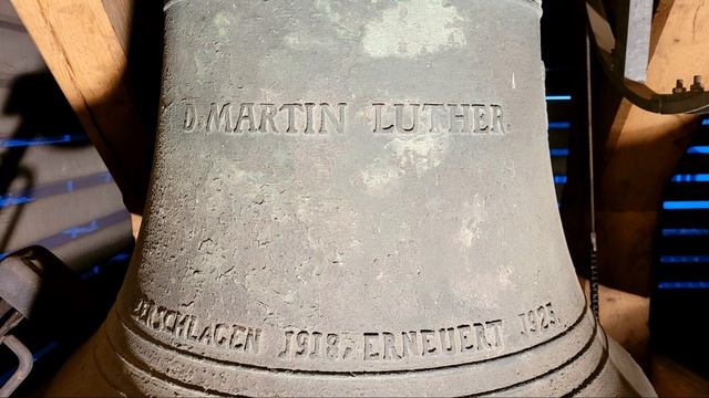 Potsdam-Babelsberg (D), evang. Oberlinkirche, Vollgeläut смотреть онлайн