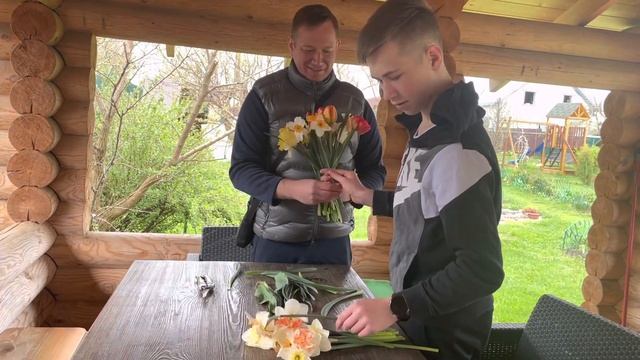 Мужчины- лучшие флористы! смотреть онлайн
