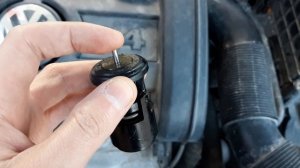 VOLKSWAGEN GOLF 5 - 1.4 BUD ЗАМЕНА ТЕРМОСТАТА