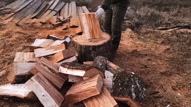 FISKARS X25 для волокнистого комля березы смотреть онлайн