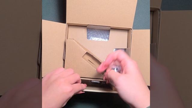 FUJIFILM INSTAX SQUARE SQ6 Unboxing смотреть онлайн