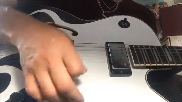 Very Rare Squier Blue Heat Archtop guitar by Fender смотреть онлайн