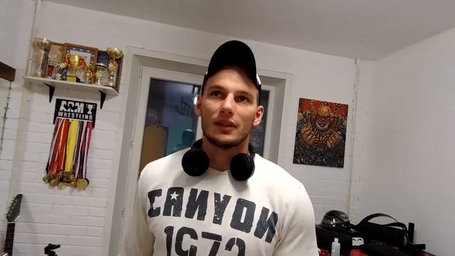 Накачать спину дома, тренировка на сушке. Домашний тренажерный зал. смотреть онлайн