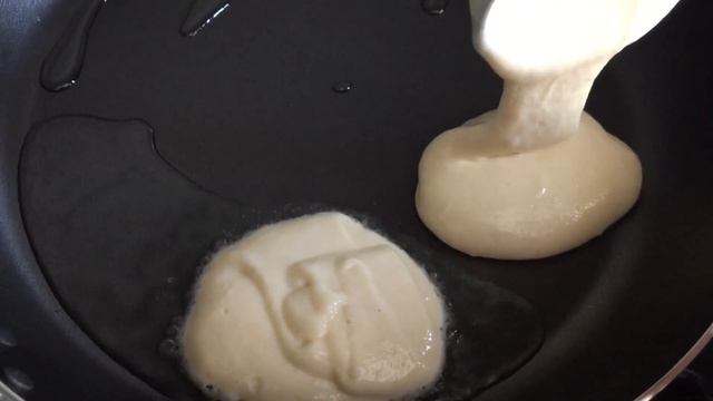 ОЛАДЬИ!ОЛАДЬИ НА КЕФИРЕ!КАК ПРИГОТОВИТЬ ПЫШНЫЕ ОЛАДЬИ!