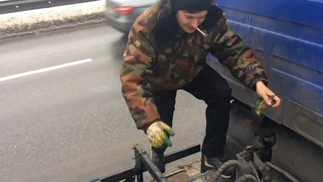 Сломался Макс,тестим новый трал загрузка харвестора(тест камеры).