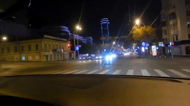 DragNight: Audi Q5 vs Honda Shadow смотреть онлайн