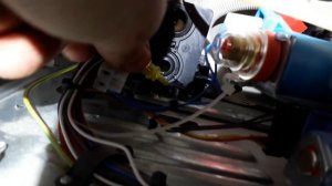 Котел Бош 6000W растет давление[ Как устроен кран подпитки котла Бош]