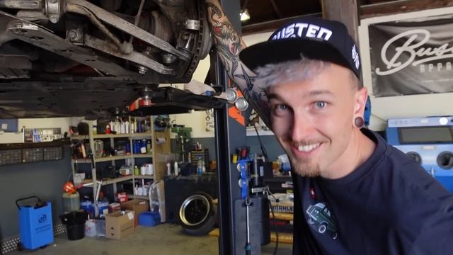 Ich hab's verkackt.. | Porsche Fahrwerk Drama & Arbeitsunfall bei LB Garage смотреть онлайн