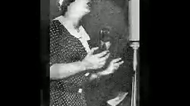 Azucena Maizani смотреть онлайн