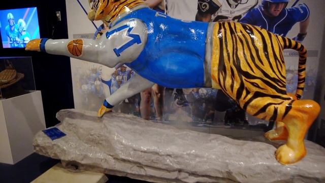 ? НАШВИЛЛ - Столица музыки, Музеи, Парфенон и Плантации смотреть онлайн