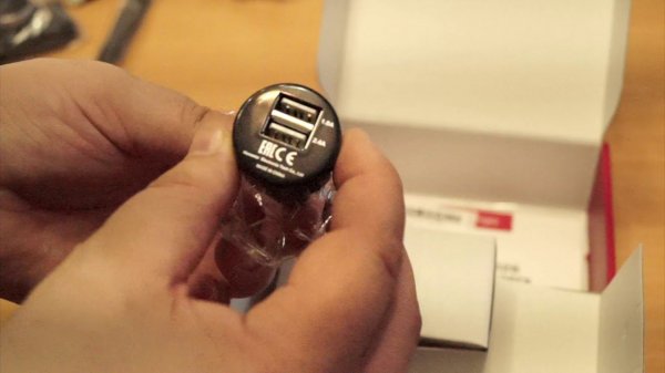 Видеорегистратор Prestigio RoadRunner 526