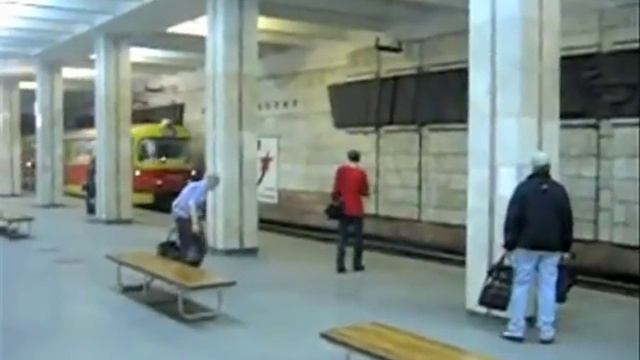 Трамвай в метро смотреть онлайн