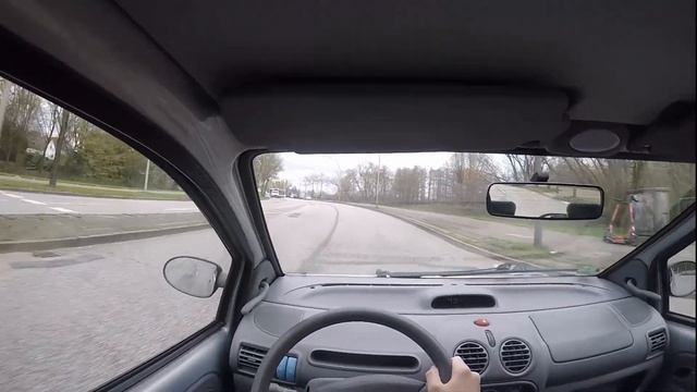 Renault Twingo 1 C06 | POV Drive смотреть онлайн