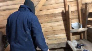 КАК СДЕЛАТЬ СТАНОК ДЛЯ ДОЙКИ КОЗ СВОИМИ РУКАМИ!ДЕРЕВЕНСКИЕ БУДНИ!ПЕРЕСТАНОВКА НА ФЕРМЕ!ОПЯТЬ РЕМОНТ