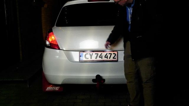 Sammenligning af flere forskellige pærer til nummerpladelys (T10 / W5W) - Philips, Matronics mv. смотреть онлайн