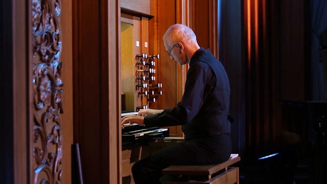 ПЕНЗАКОНЦЕРТ - Концерт органной музыки в исполнении Винфрида Бёнига (орган, Германия) смотреть онлайн