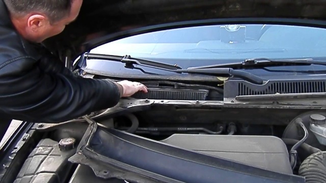 Замена фильтра салона Форд Мондео 3 смотреть онлайн