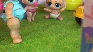 СПАСИТЕ КУКОЛ ЛОЛ! Бабка ГРЕННИ против Сиреноголового #куклы #ЛОЛ сюрприз #Мультики