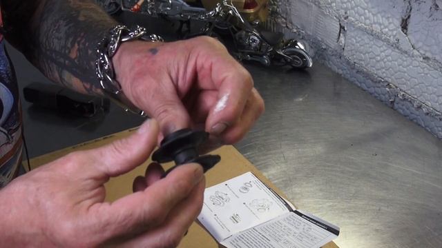 Замена батарейки в датчиках давления TPMS смотреть онлайн