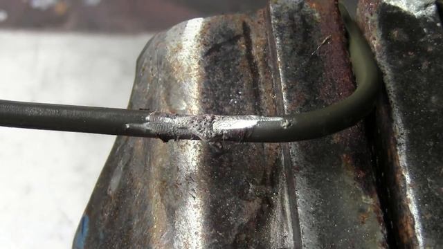 Silver Soldering a Damaged Steel Brake Line with Muggy Weld SSQ-6 56% Silver Brazing Paste смотреть онлайн