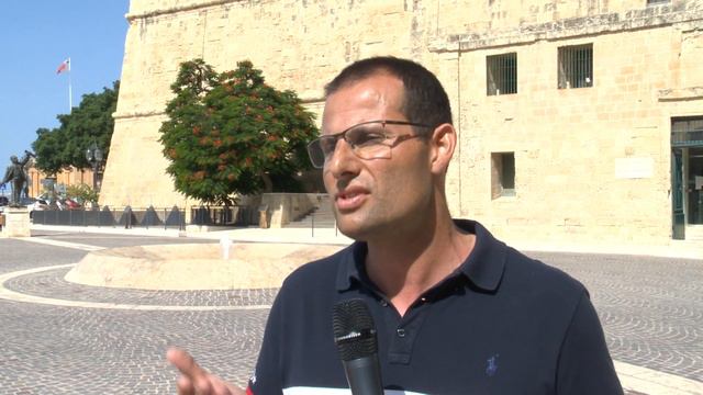 Abela jakkuża lin-nies li bla dixxiplina смотреть онлайн